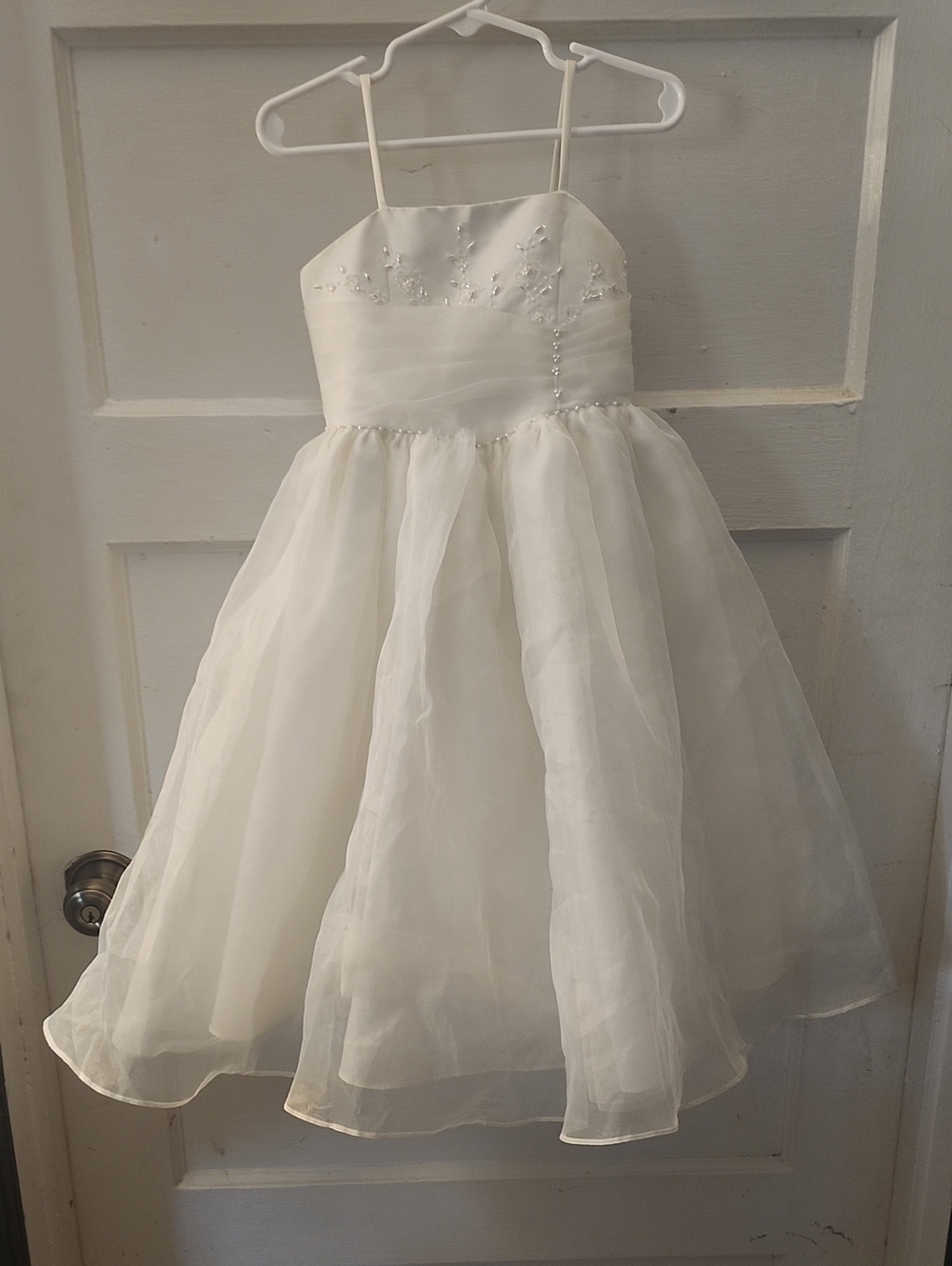 White Spaghetti-Strap Tulle Flower Girl Dress